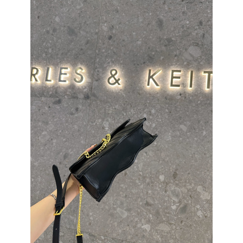 Túi xách CNK thêu sóng khoá móc- kẹp nách, đeo chéo Sz 22cm mẫu mới nhất 2023