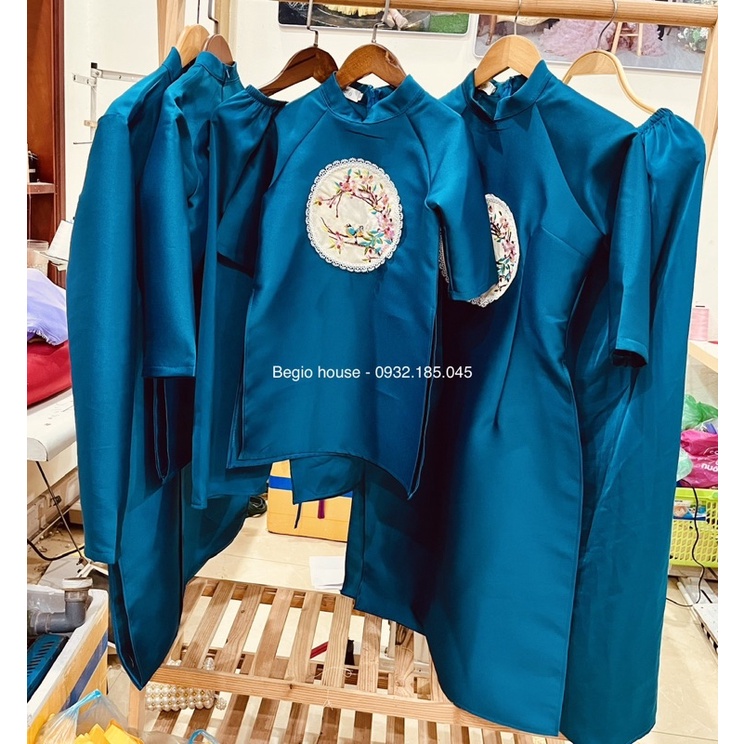Áo dài cách tân cho gia đình