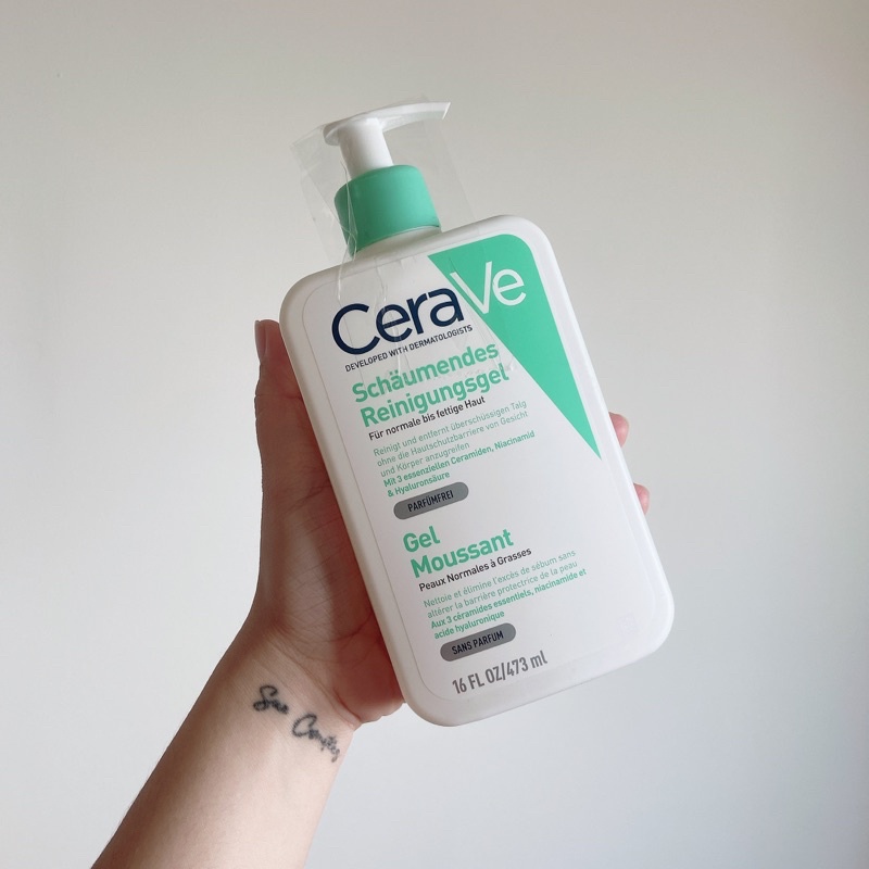 Sữa rửa mặt CeraVe gel moussant