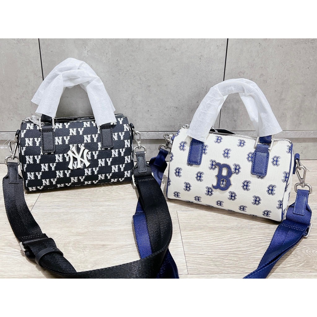 Siêu phẩm túi trống MLB CLASSIC MONOGRAM