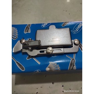nam châm có cữ điều chỉnh