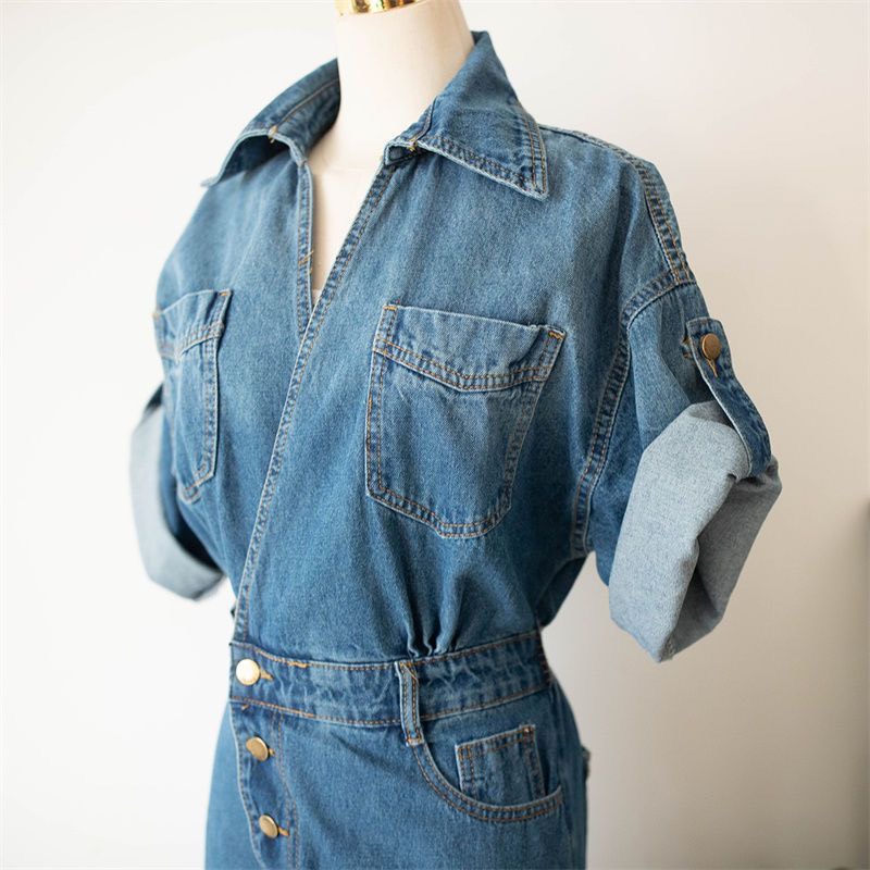 Đầm váy jean Emili dáng tay cánh rơi cổ v chân váy xẻ tà chất liệu bò