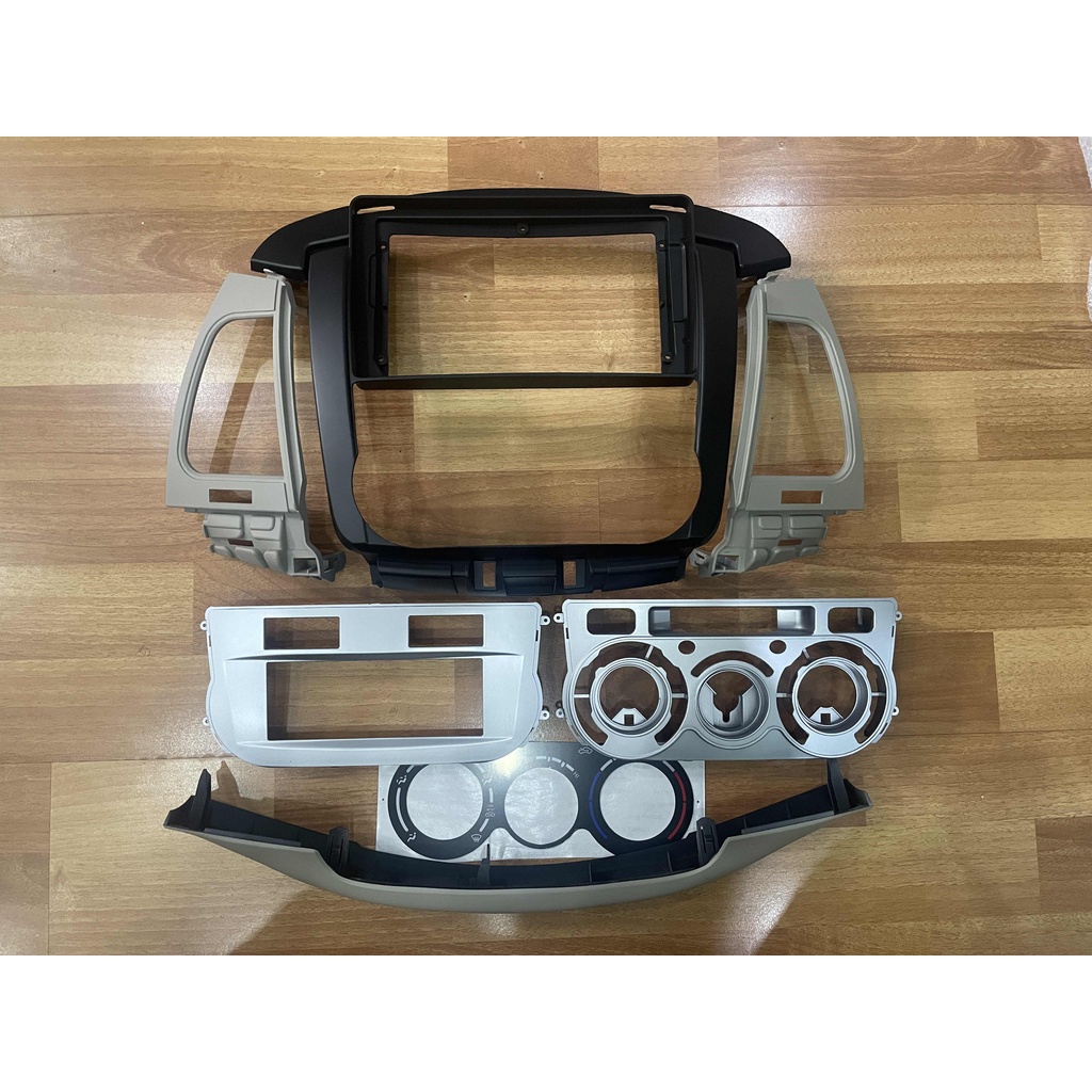 Mặt dưỡng Innova 2006 - 2011