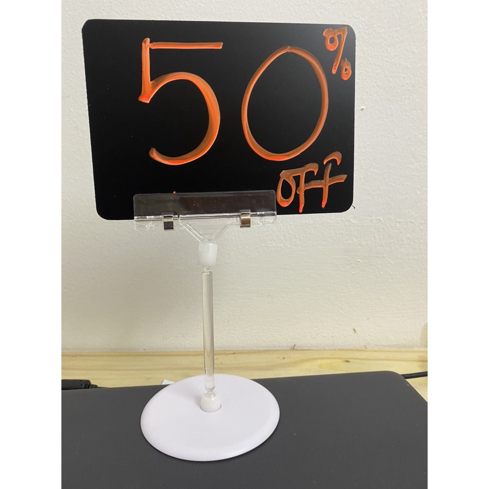 Bộ Wobbler để bàn và bảng nhựa đen viết xóa đc chuyên dùng tại cái điểm bán hàng như siêu thị, cửa hàng, shop thời trang