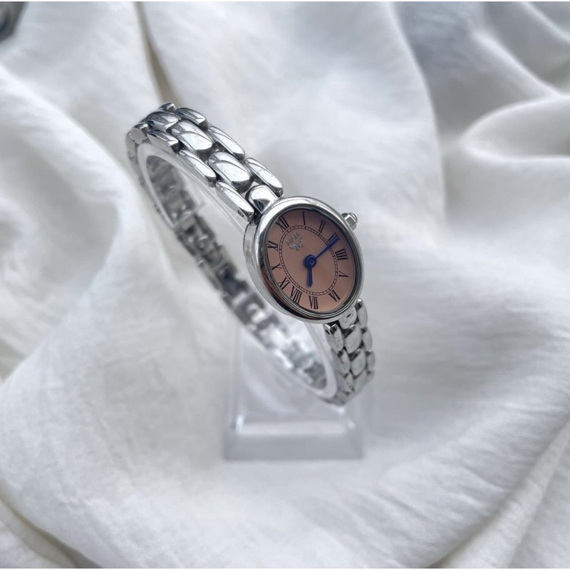 Thanh lý đồng hồ nữ MCM