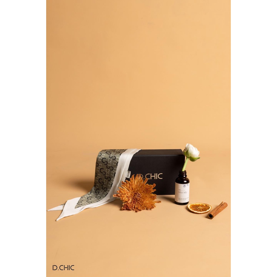 Khăn lụa nhỏ D.CHIC MS: 60002711