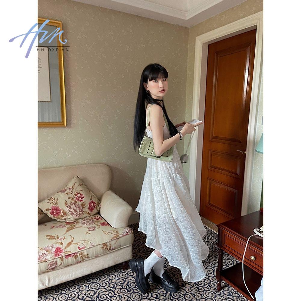 Đầm Hai Dây Dáng Ôm Phong Cách Hoàng Gia Dễ Thương Thời Trang Xuân Thu 2023