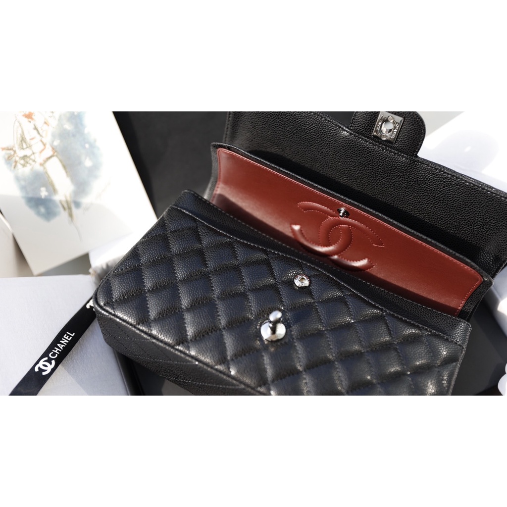 Túi xách đeo vai đeo chéo CHA NEO CLASSIC DA SẦN KHÓA BẠC SZ17-25