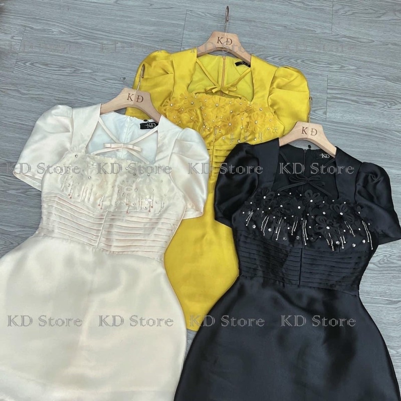 Váy đính hoa siêu xinh