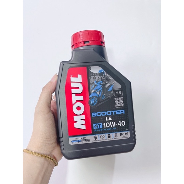 Nhớt Motul tay ga 800ml Scooter LE 10W-40 4T, hiệu suất tối ưu giúp xe bốc hơn