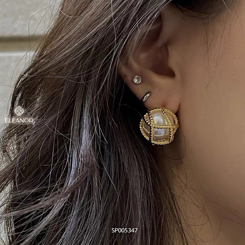 Bông tai nữ chuôi bạc 925 Eleanor Accessories đính ngọc trai nhân tạo viền lưới phụ kiện trang sức 5347