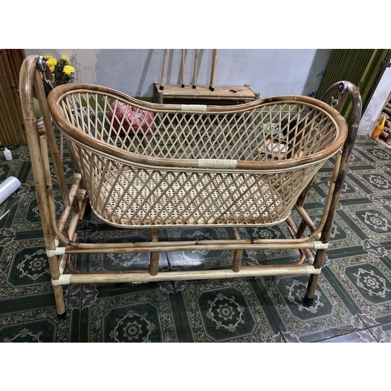 Nôi mây cho bé từ  hàng cồng kềnh vui lòng không đặt trên này