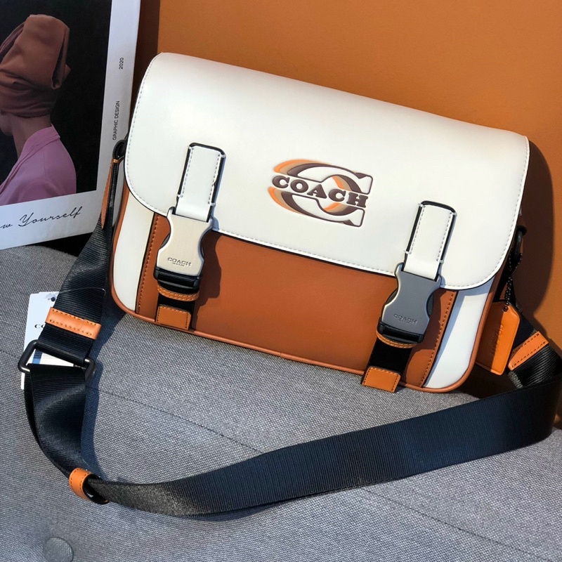 Túi đeo chéo nam Coach Track Crossbody màu mới cực sang