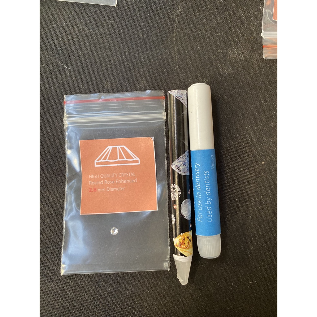 Combo: 1 VIÊN Đá đính răng CHÂN BẰNG + 1 Keo đính + 1 Bút đính