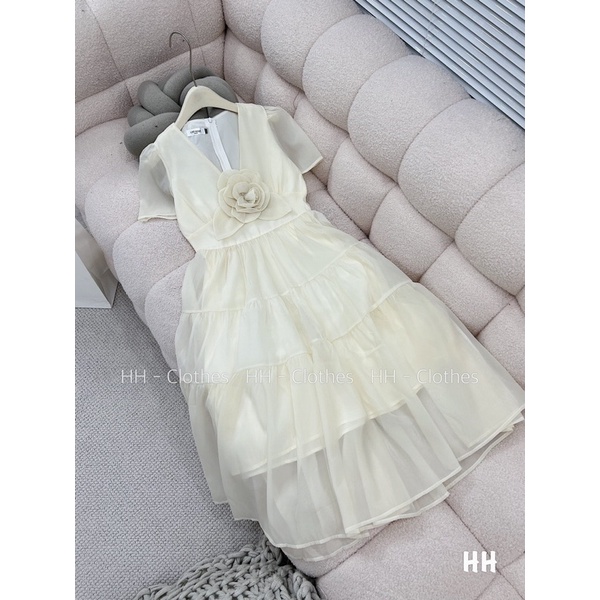 Váy Tơ Đính Hoa Cài Ngực Dáng Dài Mã MT01