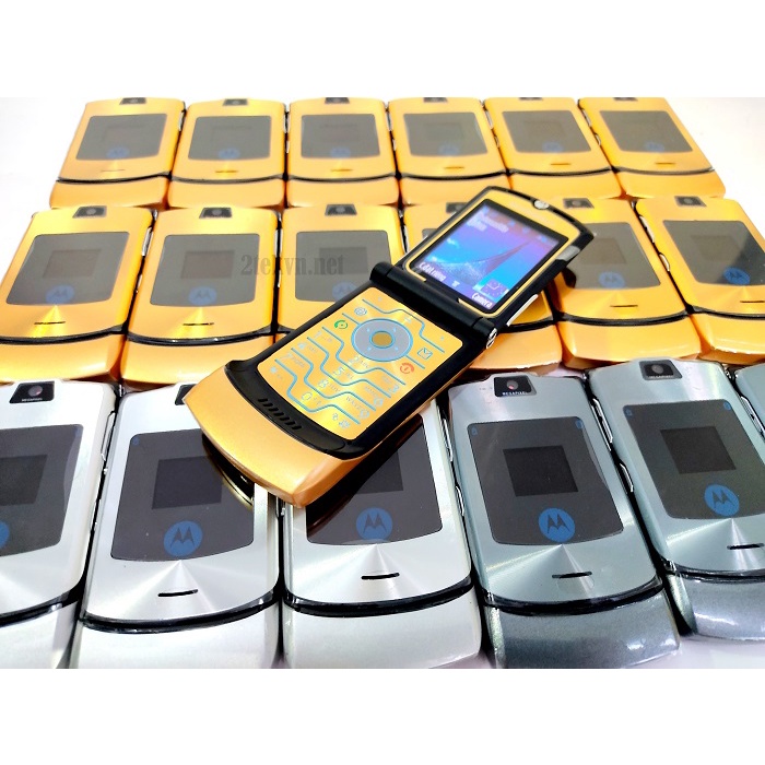 Điện thoại nắp gập Motorola V3 chính hãng bảo hành 1 năm