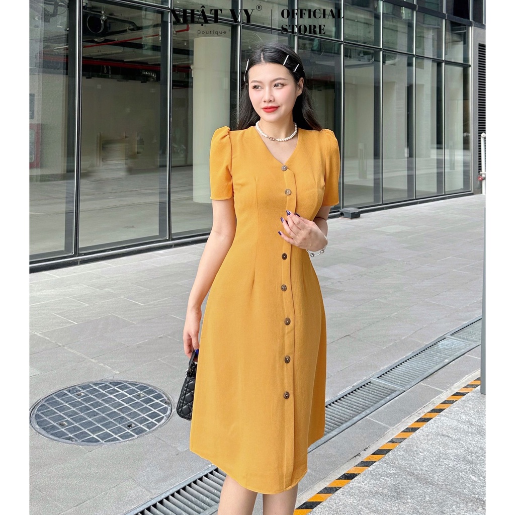 Đầm công sở Nhật Vy cổ V dáng xòe đính cúc chất xốp lendy phù hợp đi chơi dạo phố sang chảnh - D2666