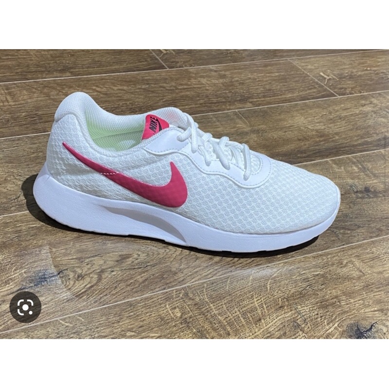 Giầy chạy bộ nữ Ni.ke Tajun DJ6257 Nhật bản