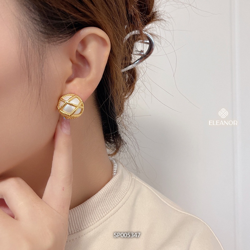 Bông tai nữ chuôi bạc 925 Eleanor Accessories đính ngọc trai nhân tạo viền lưới phụ kiện trang sức 5347