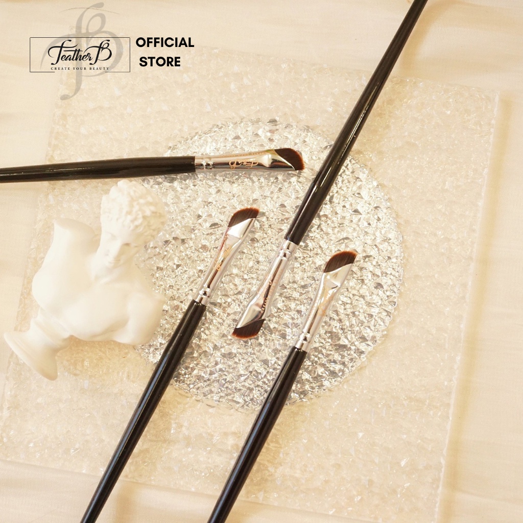 Cọ Liner - Khối Mũi Vạt Dẹt - Che Khuyết Điểm Feather B