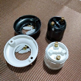 Đuôi đèn ngồi NINA đuôi E27 trắng và đen