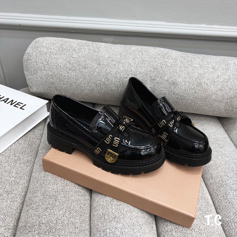 GIÀY MOCA MIUMIU DA BÓNG