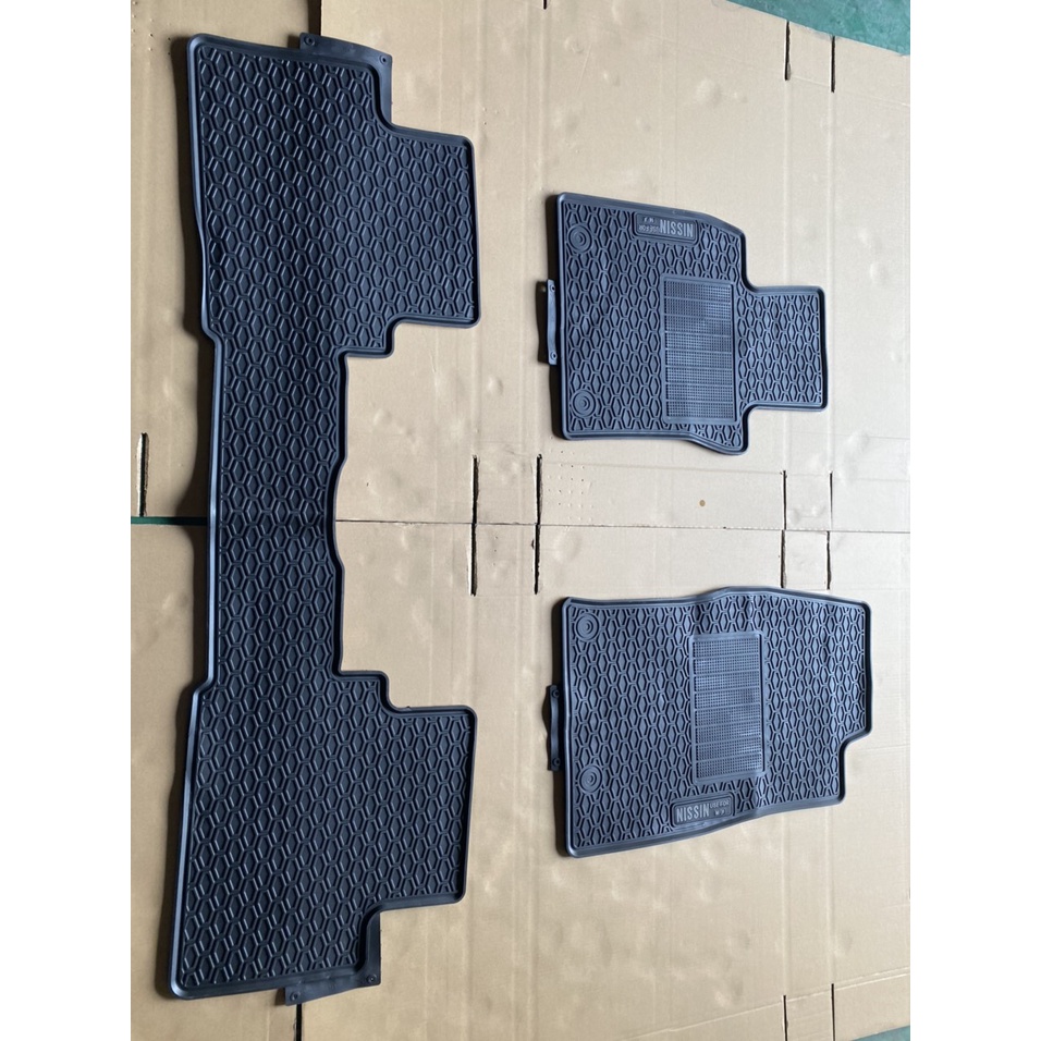 Thảm Sàn, Thảm Lót Sàn Cao Su Nissin Đúc Vân Tổ Ong Chuẩn Form Xe Mazda 3