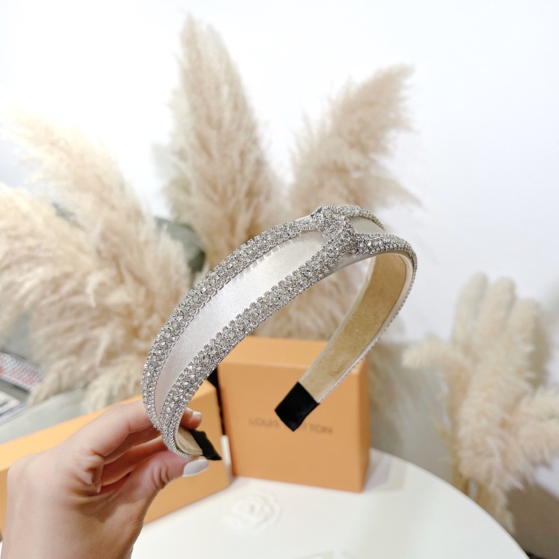 Cài tóc đính đá sang chảnh