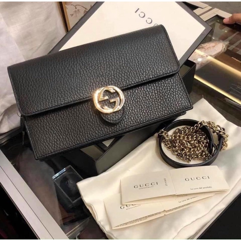 Túi đeo W366-19 tag vàng da mịn  logo rõ nét kích thước : 19cm fullbox, túi vải hãng