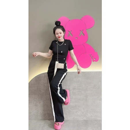Set Bộ Áo Croptop Vạt Bầu Micky Nhí+ Quần Ống Xuông Viền Thừng