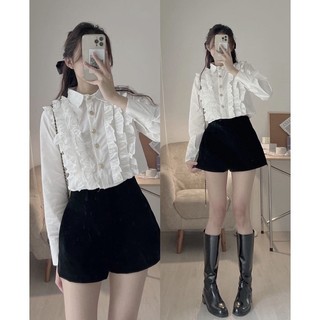 Áo sơ mi dài tay croptop viền bèo cúc dọc trắng