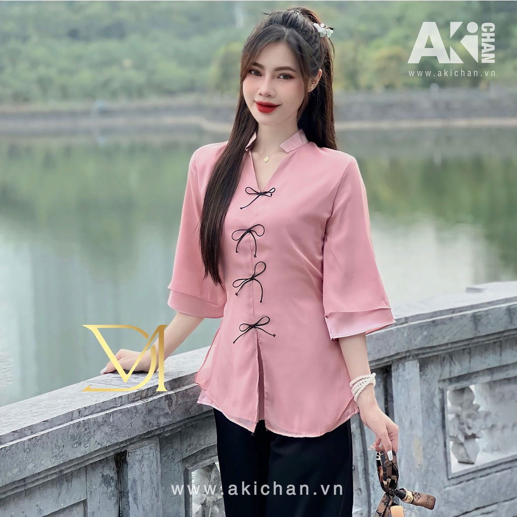 Bộ đồ lam Phật tử đi chùa – Pháp phục nữ tơ hai lớp cổ V tay loe nơ đen