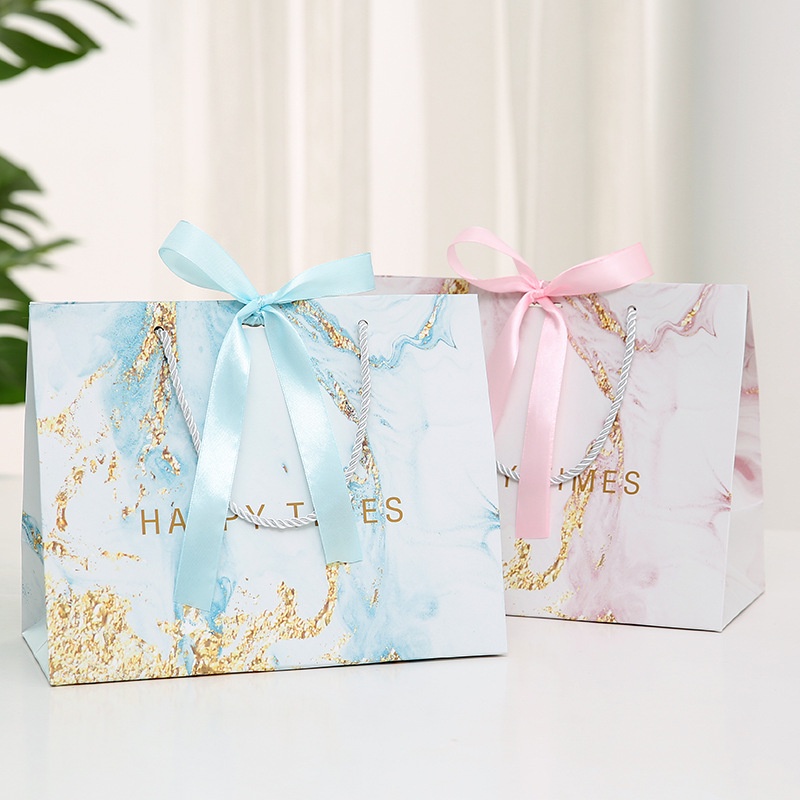 Túi Quà Tặng Túi Giấy Cứng có quai kèm nơ hồng, xanh tặng sinh nhật, valentine, ngày lễ EMA gối nệm cho người việt