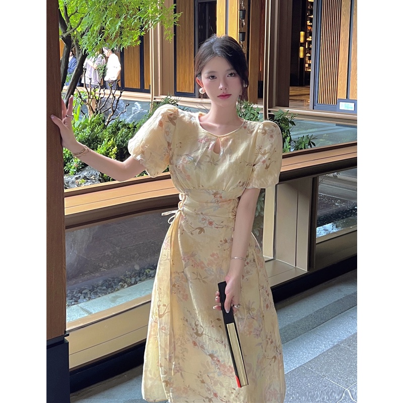 (ORDER) Váy hoa voan màu vàng nhạt tiểu thư kiểu Pháp tay phồng rút dây thon eo xòe dài nhẹ nhàng cổ điển