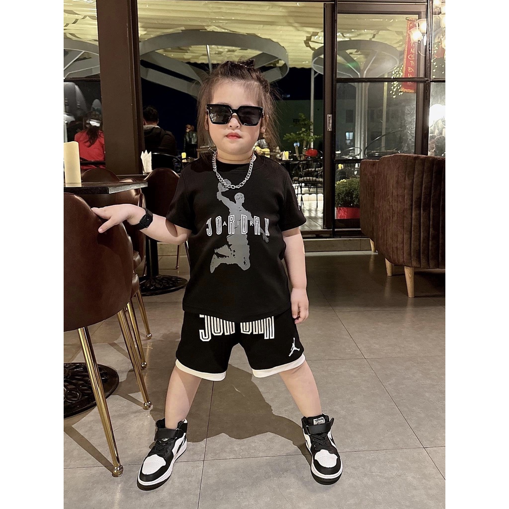 Bộ cộc tay Jordan cho bé trai và bé gái phong cách sành điệu,chất cotton dày dặn loại 1
