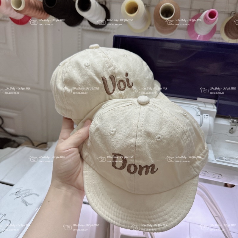 Mũ lưỡi trai vành mềm thêu tên cho bé 🤎