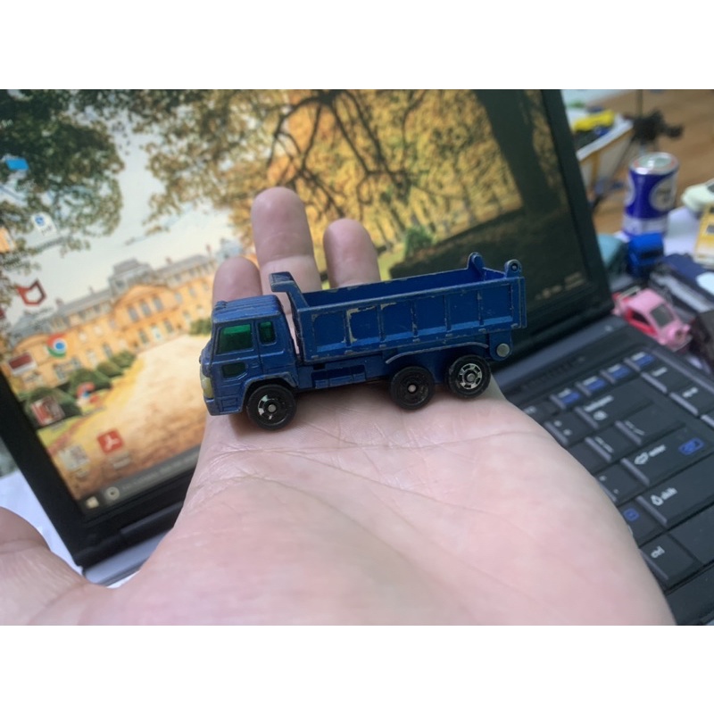 Xe mô hình tomica Hino truck 1989