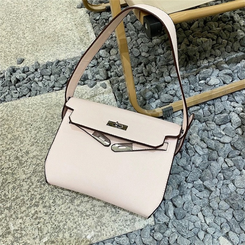 Túi đeo chéo và đeo kẹp nách trơn đơn giản khoá HM 2023