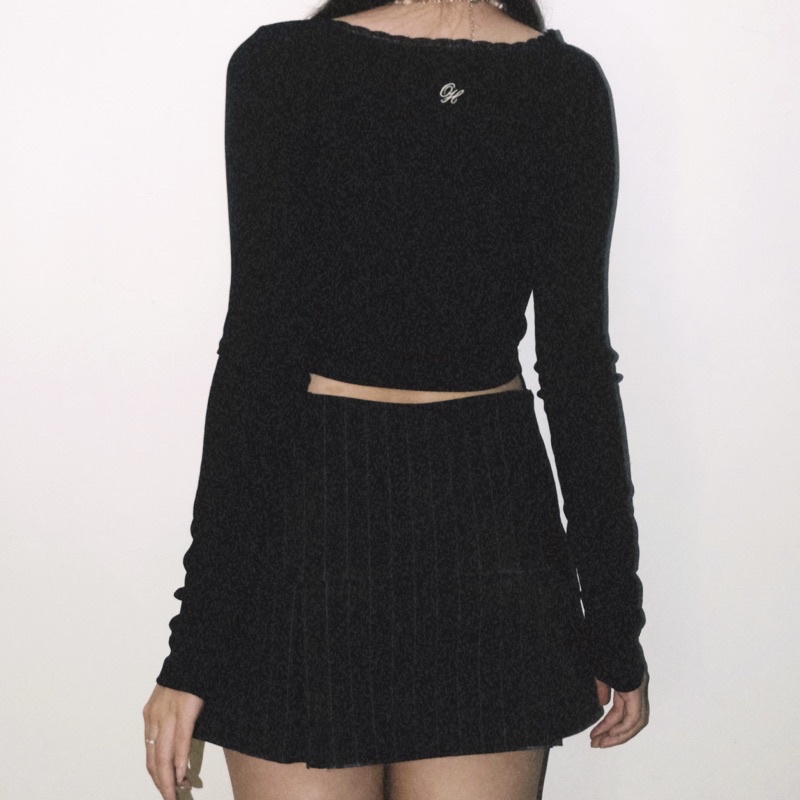 Áo thun croptop tay dài nơ viền ren