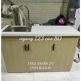 freship hcm có Lắp đặt Tủ bếp nhựa 123x80 có bồn và mặt dán gạch y hình vân gỗ