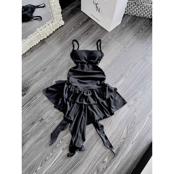 Đầm 2 dây bèo hở eo( có mút ngực) - CarotShop