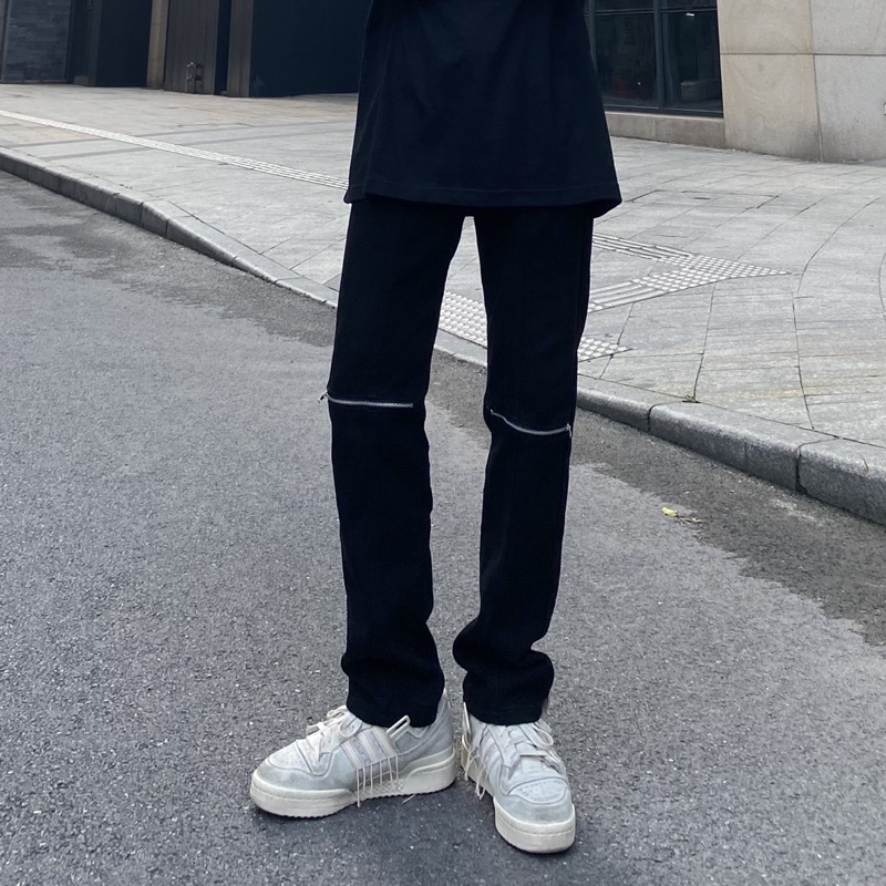 Quần jean khoá zip gối phong cách streetwear Quixotic