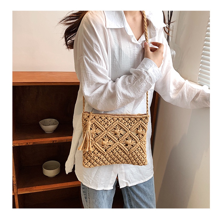 Túi cói đeo vai dây tua rua phong cách Macrame cho nữ