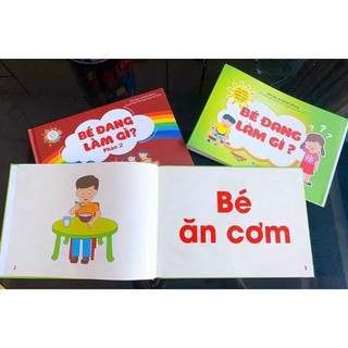 Bé Đang Làm Gì