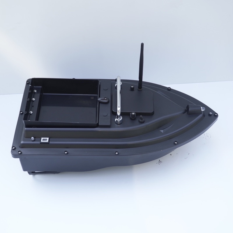 Thuyền xả mồi câu cá