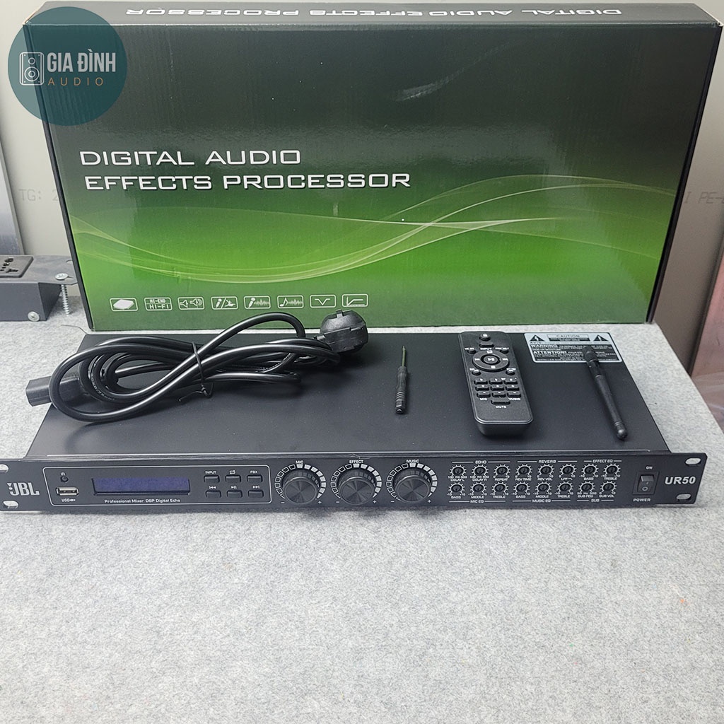 Vang cơ lai số JBL UR50 có reverb thật - 2 cổng loa SUB, tiếng ca mềm mại - Nhập Khẩu