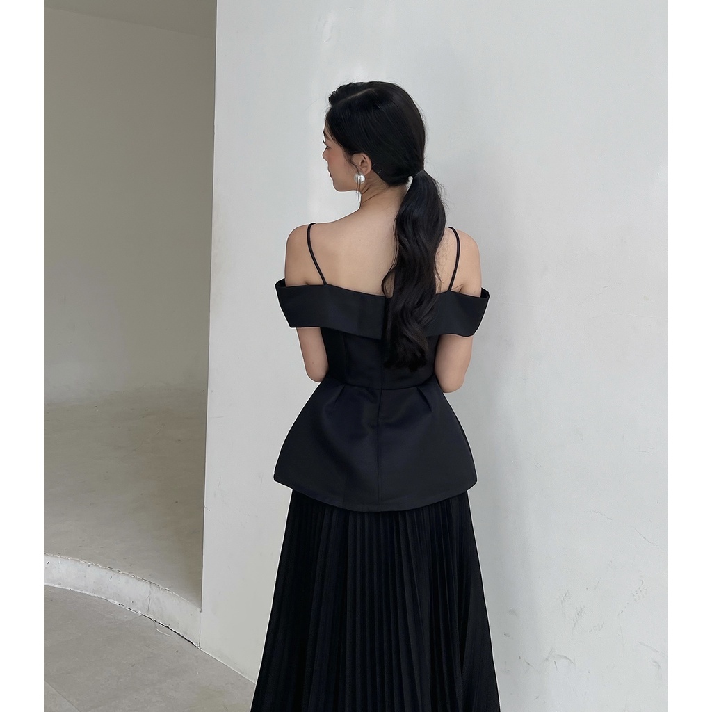 BBSTORE'S Áo Peplum Hai Dây Trễ Vai  (không kèm tag hoa) -A1734