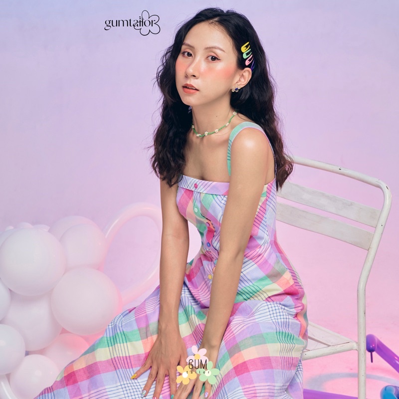 Đầm 2 dây bản to hoạ tiết caro màu sắc cầu vồng kiểu dáng xoè chữ A dài qua gối Rainbow Dress