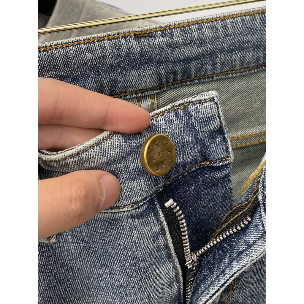 Quần jeans dài nữ Louis Vuitton LV thêu hoạ tiết cá tính