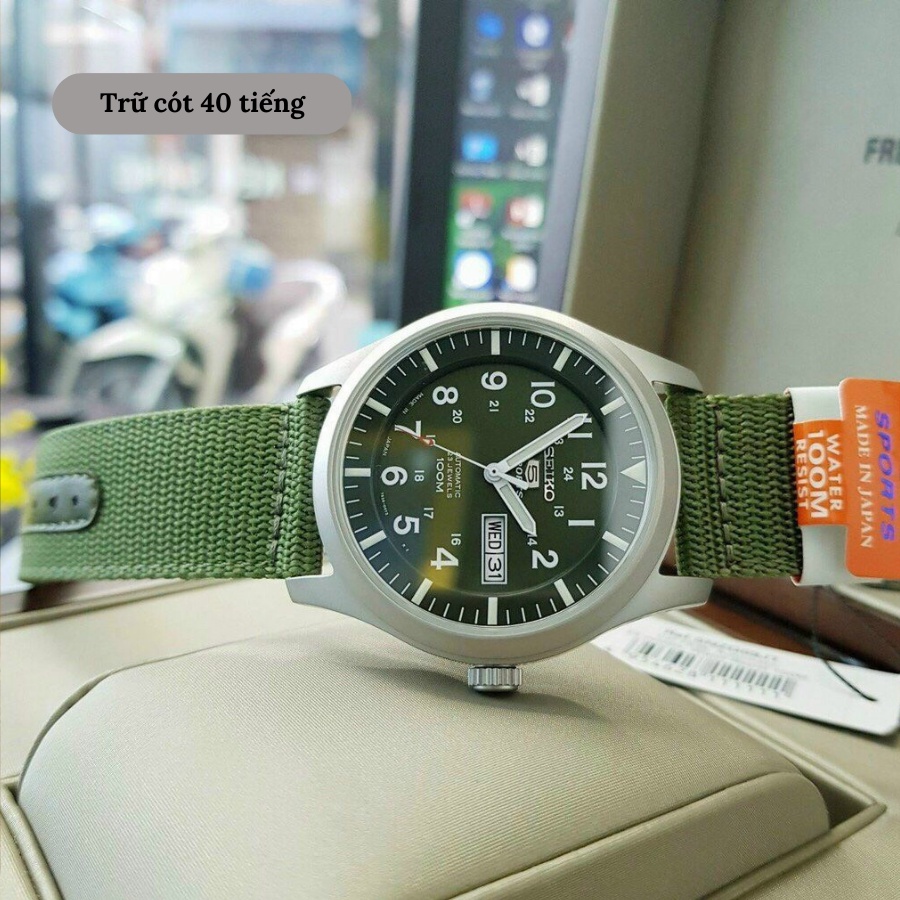 Đồng hồ cơ nam Seiko 5 SNZG09K1 mặt kính Hardlex Crystal chống xước, chống nước 10 ATM, dây dù đeo tay cao cấp